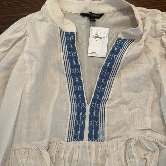 Banana republic embroidered blouse - Picture 3 of 3